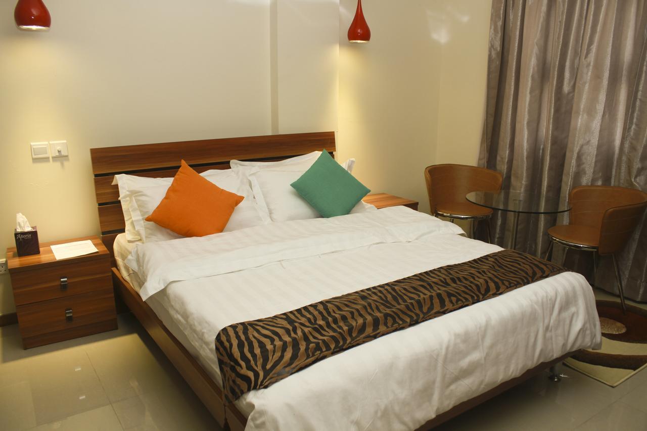 Surfview Raalhugandu Hotel Male Bagian luar foto