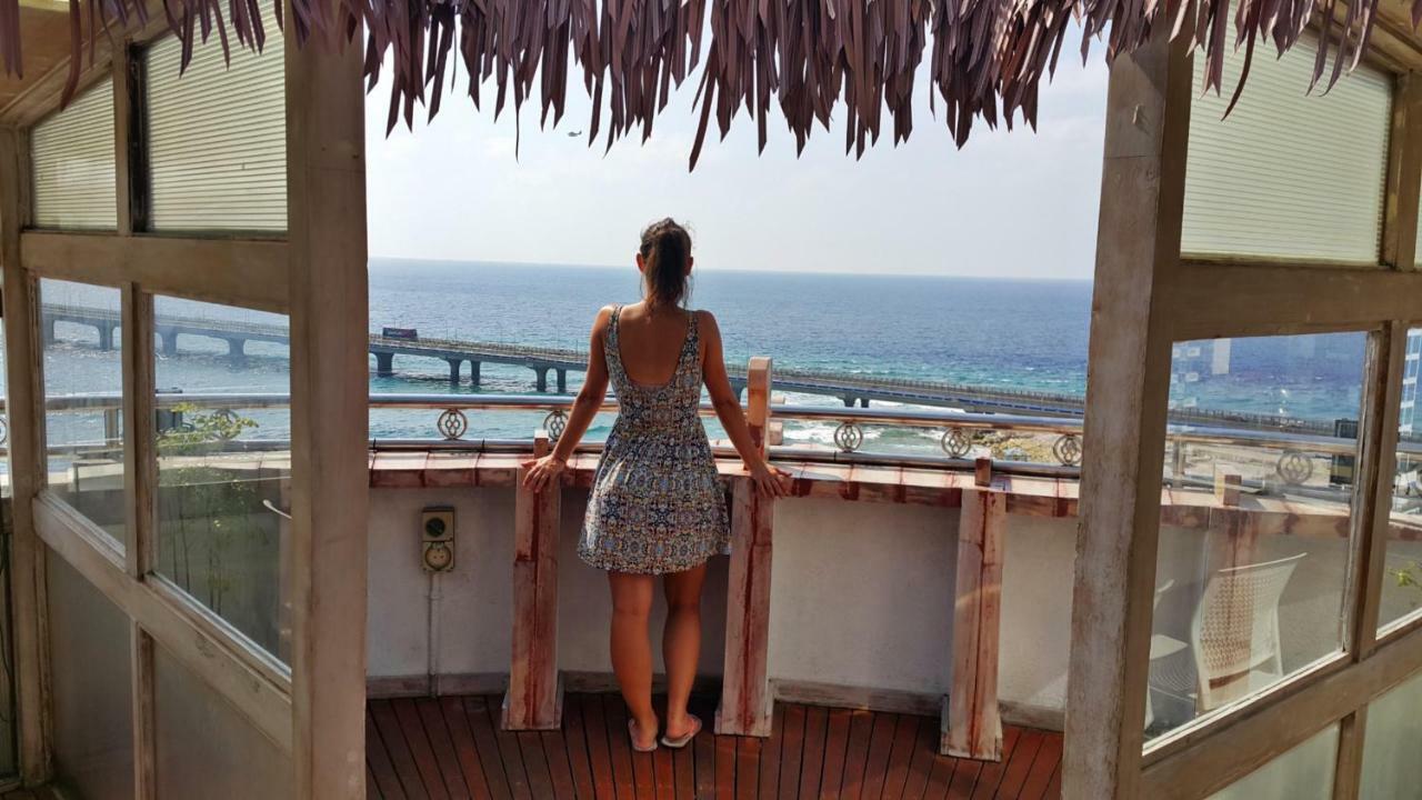 Surfview Raalhugandu Hotel Male Bagian luar foto